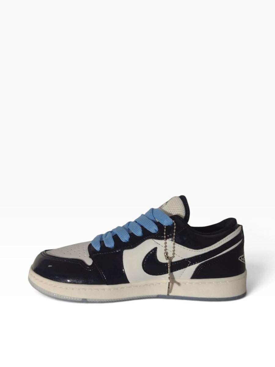 Jordan 1 Low Blanco / Celeste