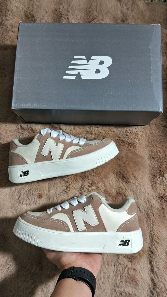 New Balance 302 Beige / Blanco