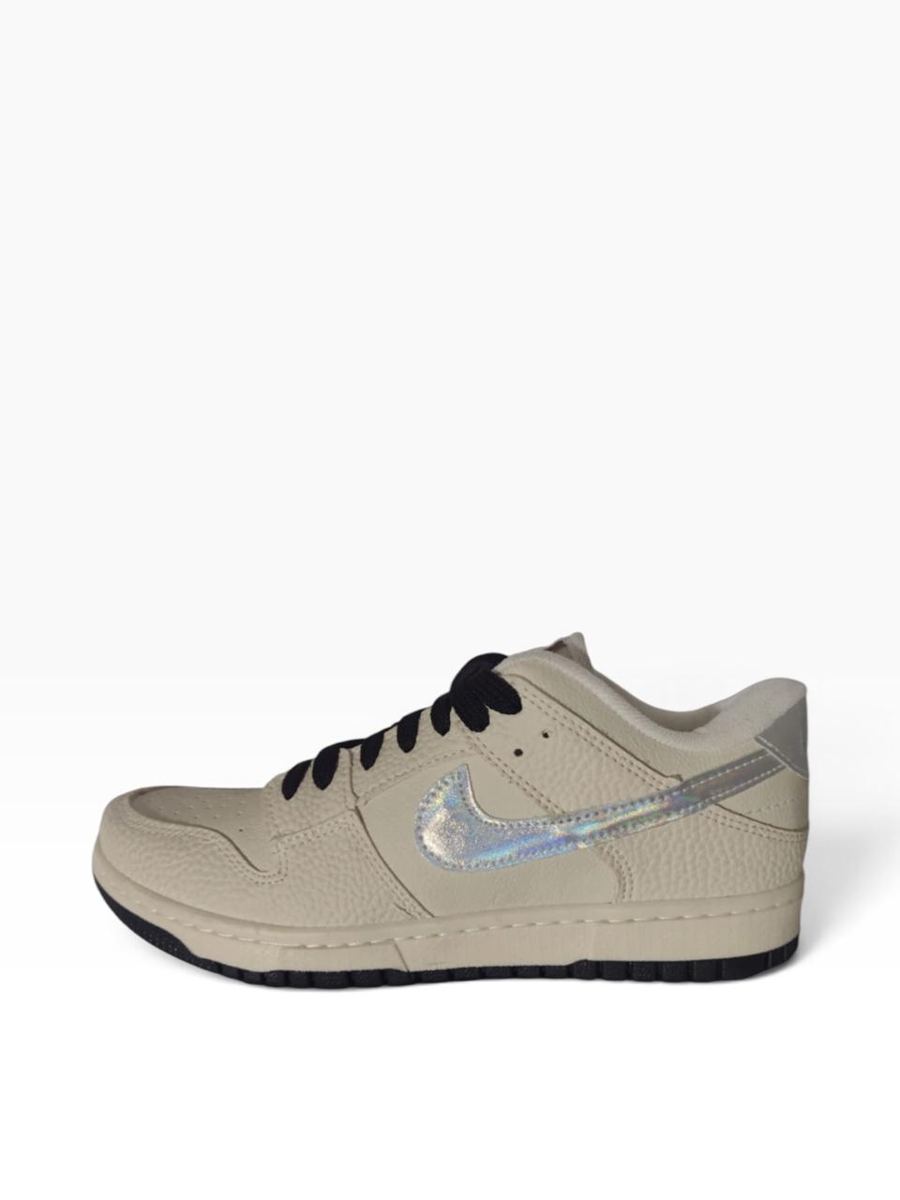 SB Dunk Low Pipa Brillosa Crema