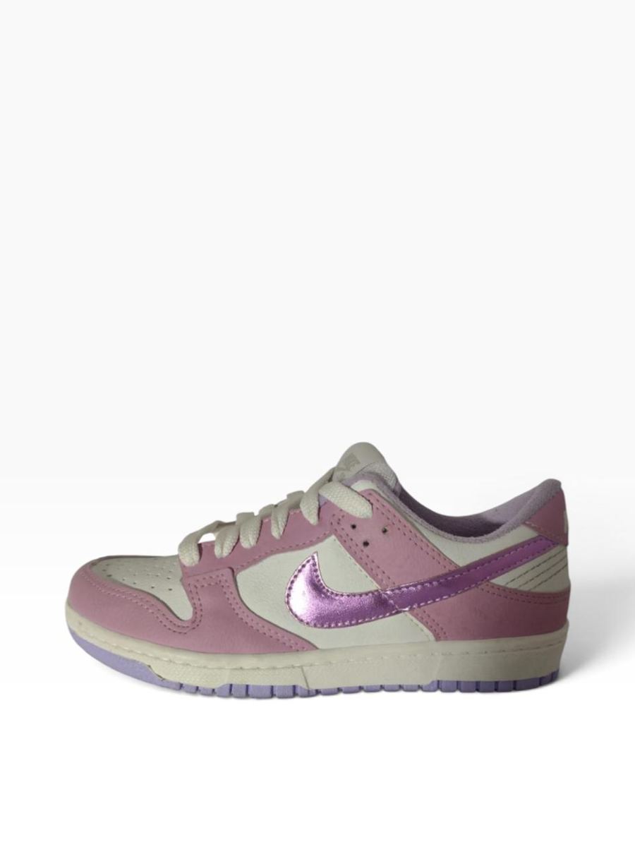 SB Dunk Low Pipa Brillosa Rosa